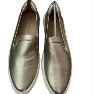 Sbicca Rafa light gold slip on sneakers